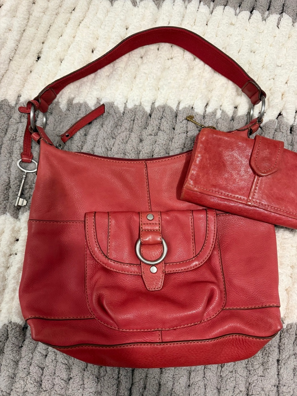 Fossil leather shoulder bag with matching wallet